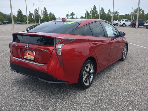 2017 Toyota Prius Four Touring