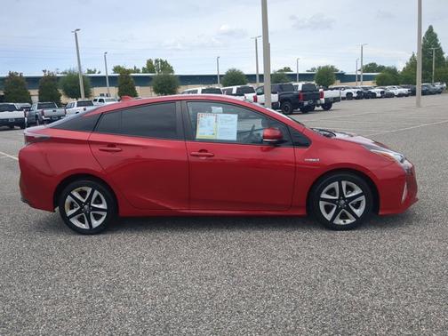2017 Toyota Prius Four Touring