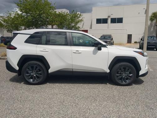 Ice 2026 Toyota RAV4 XLE Premium