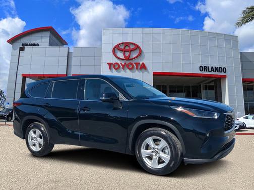2021 Toyota Highlander LE