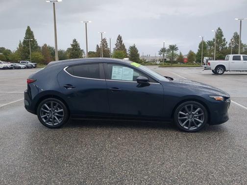 2022 Mazda Mazda3 Select
