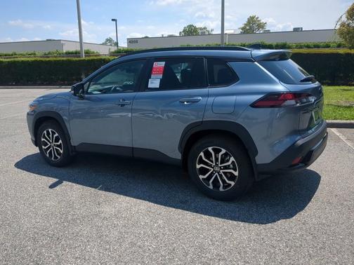2026 Toyota Corolla Cross Hybrid SE