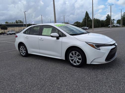 Ice 2024 Toyota Corolla Hybrid LE