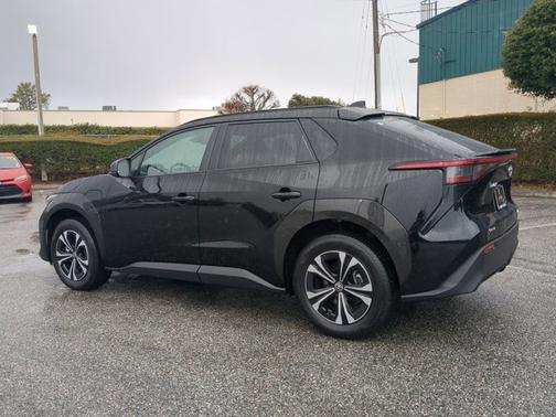 2024 Toyota bZ4X XLE
