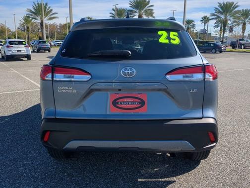 2025 Toyota Corolla Cross LE