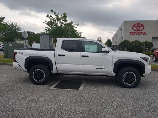 2025 Toyota Tacoma TRD Off Road