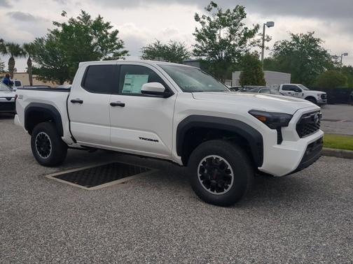2025 Toyota Tacoma TRD Off Road