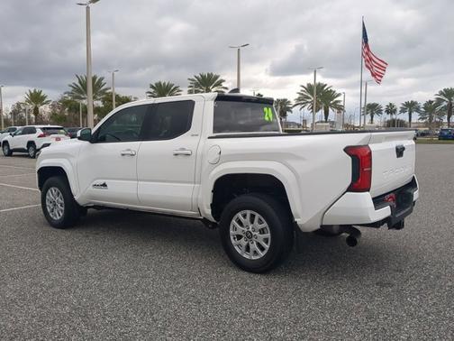 2024 Toyota Tacoma SR5