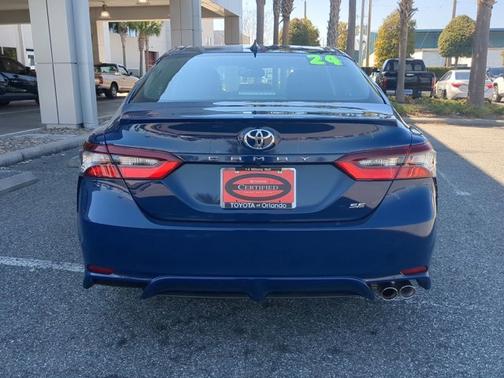 2024 Toyota Camry SE