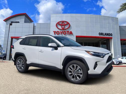 2025 Toyota RAV4 XLE Premium
