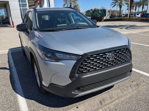 2025 Toyota Corolla Cross LE