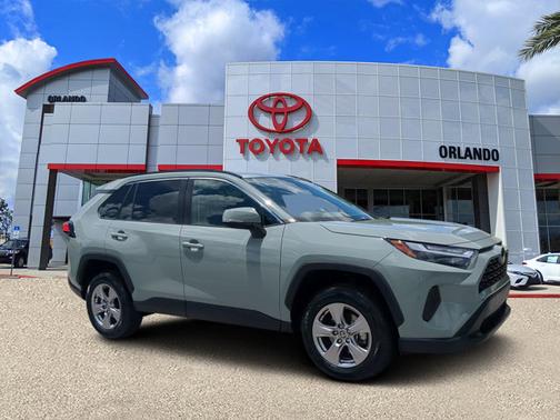 2022 Toyota RAV4 XLE