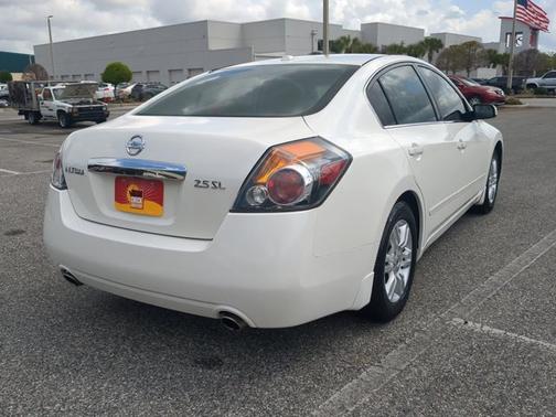 Winter Frost Pearl 2010 Nissan Altima 2.5 SL