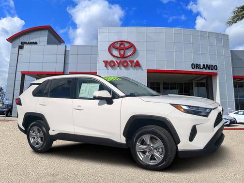 2025 Toyota RAV4 Hybrid XLE