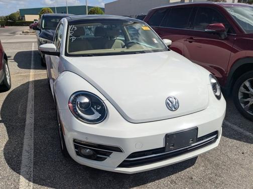White 2019 Volkswagen Beetle SE