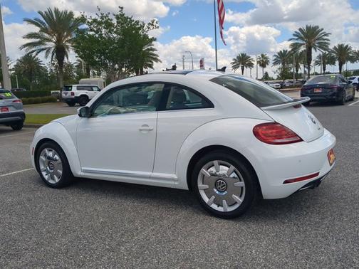 White 2019 Volkswagen Beetle SE