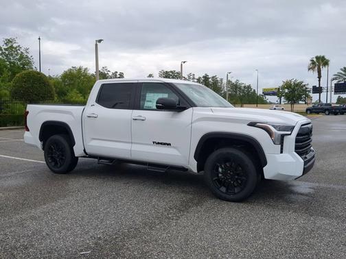 Ice 2026 Toyota Tundra SR5