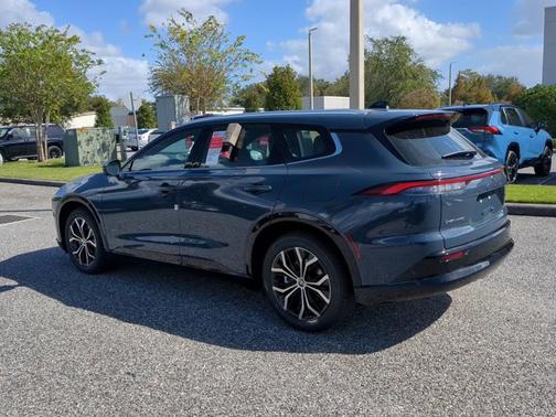 2026 Toyota Crown Signia XLE