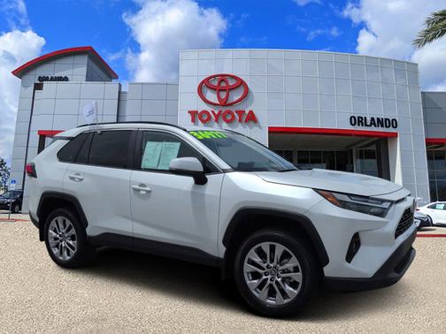 Wind Chill Pearl 2025 Toyota RAV4 XLE Premium