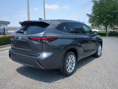 2026 Toyota Highlander Limited