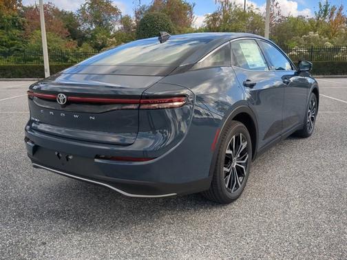 2026 Toyota Crown XLE