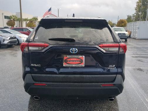 2024 Toyota RAV4 Hybrid XLE
