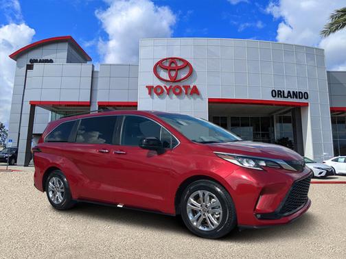 2023 Toyota Sienna XSE