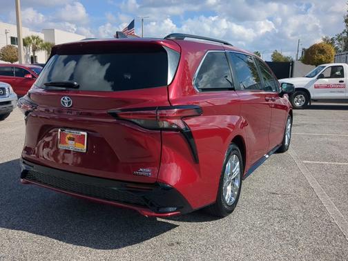 2023 Toyota Sienna XSE