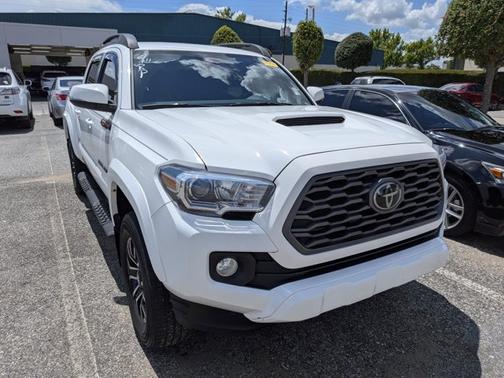 White 2022 Toyota Tacoma TRD Sport