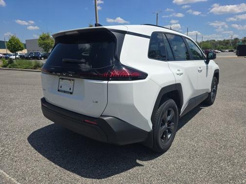 Ice 2026 Toyota RAV4 LE