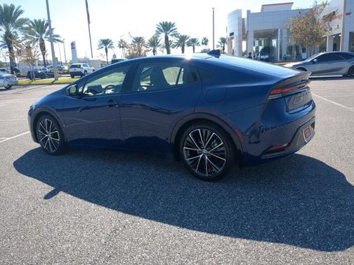 2023 Toyota Prius XLE