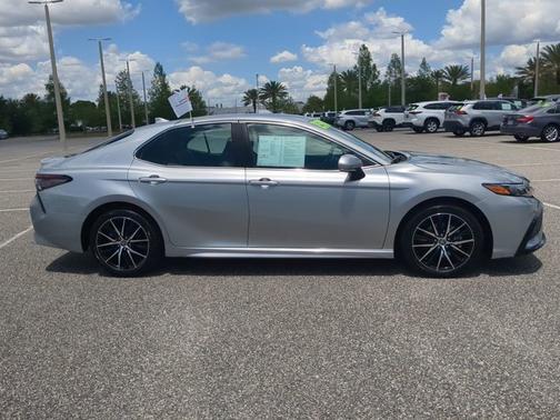 Celestial Silver Metallic 2024 Toyota Camry SE