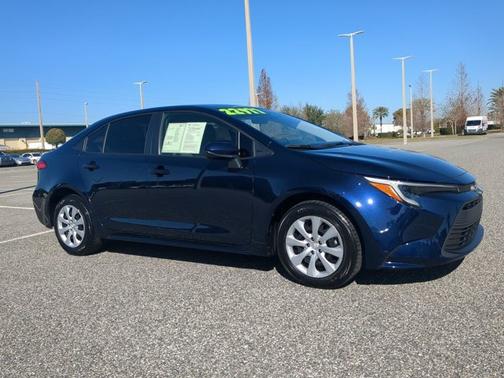 2025 Toyota Corolla Hybrid LE