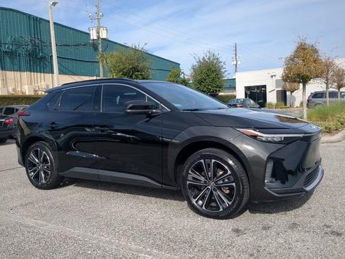 2024 Toyota bZ4X Limited