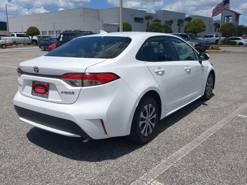 2022 Toyota Corolla Hybrid LE