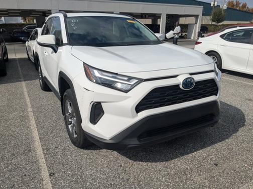 2024 Toyota RAV4 Hybrid XLE