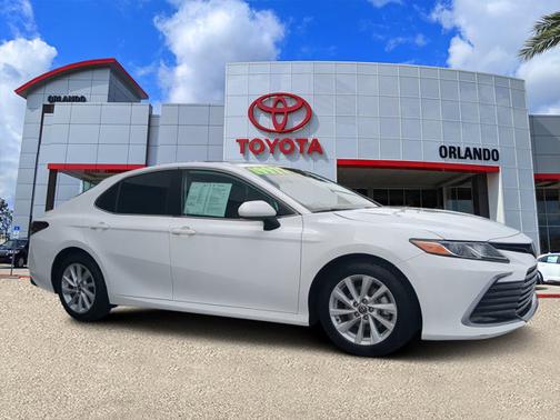 2022 Toyota Camry LE
