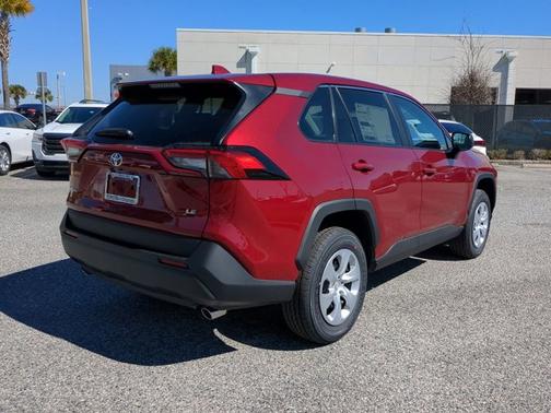 2025 Toyota RAV4 LE