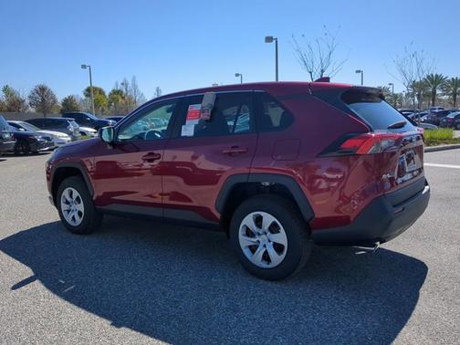 2025 Toyota RAV4 LE