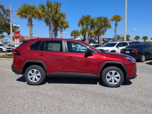 2025 Toyota RAV4 LE