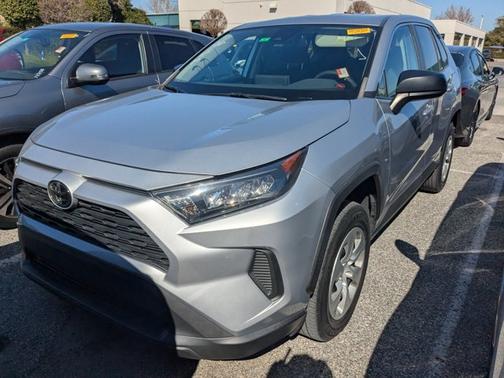 2022 Toyota RAV4 LE