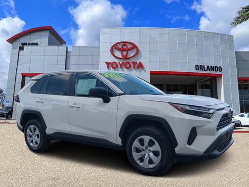 2025 Toyota RAV4 LE