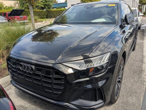 2021 Audi Q8 Premium Plus