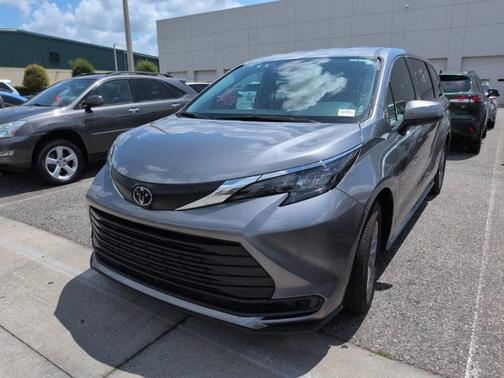 Heavy Metal 2026 Toyota Sienna LE