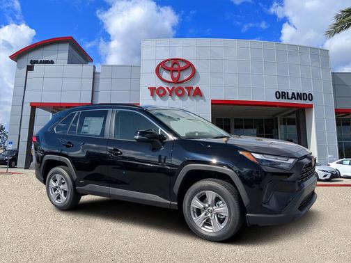 2025 Toyota RAV4 Hybrid XLE