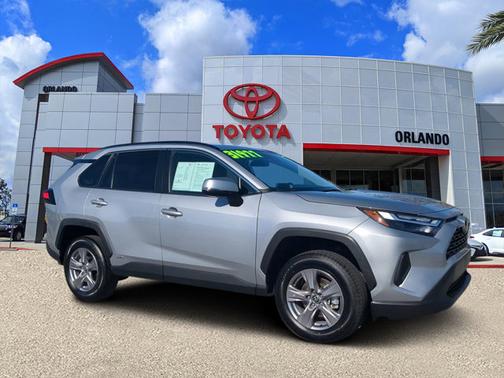2025 Toyota RAV4 Hybrid XLE