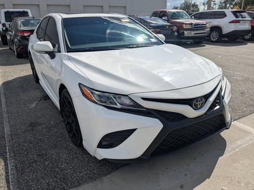 2019 Toyota Camry SE
