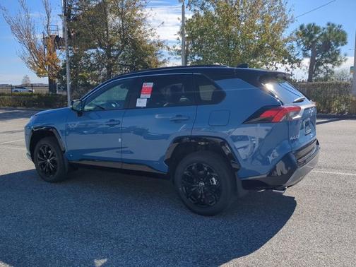 2025 Toyota RAV4 Hybrid XSE