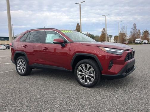2023 Toyota RAV4 XLE Premium