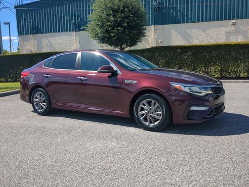 2020 Kia Optima LX
